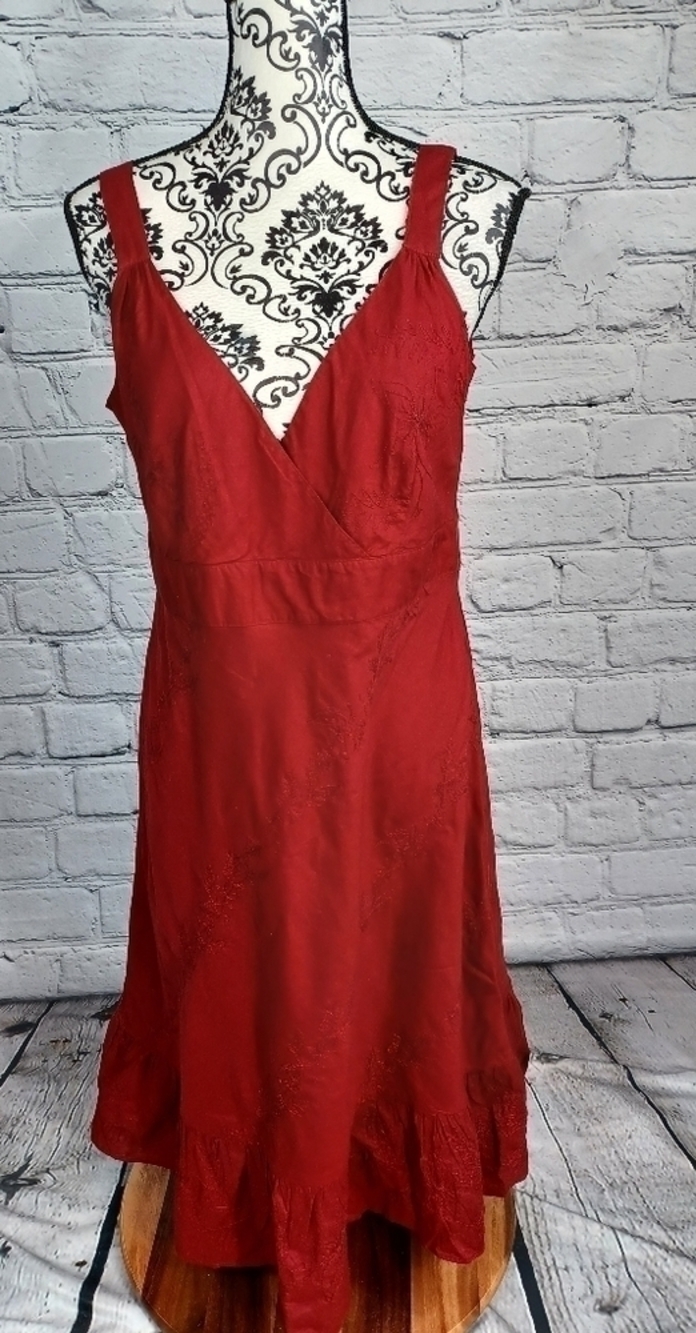 Gap women's NWT sleeveless size 12 dress floral stitch lined fit and flared b26